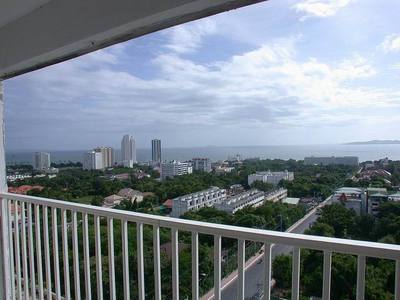 pic Sombat Condo, front corner unit