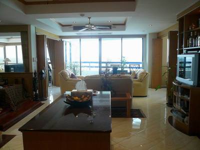 pic Jomtien Plaza, Corner Unit, high floor