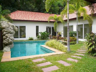 pic Land size 496 sqm, living area 250 sqm