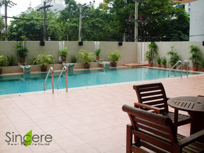 pic Sukhumvit13, Convenient Location