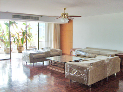 pic Sukhumvit18, Superb Location