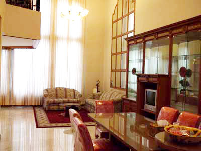 pic Thong Lor, Luxury and Superb Location
