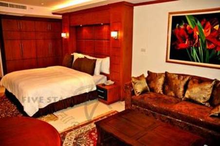pic 5 STAR condo-living on Pratumnak Hillâ€¦ 