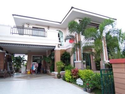 pic House for rent with Lake View - Laguna
