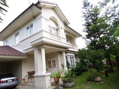 pic Four bedrooms family house for sale  