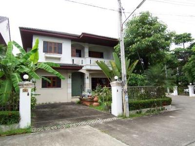 pic  Four bedrooms family home - Dolaya