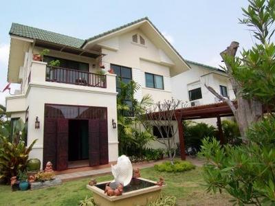 pic  Four bedrooms house in Hang Dong