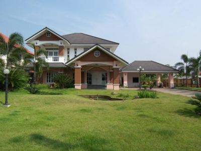 pic Large Thai style 4 Bedroom home