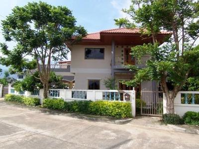 pic Two family houses for sale in World Club