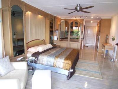 pic Newly renovated Studio Room - Hillside 4