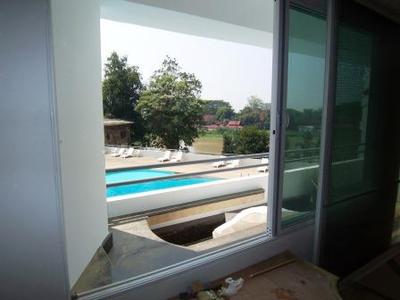 pic 1 bedrooms Condo with Pool View 