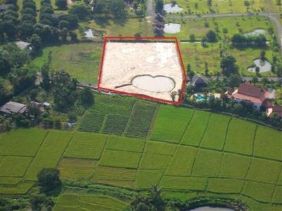pic Large building Plot with Lake view