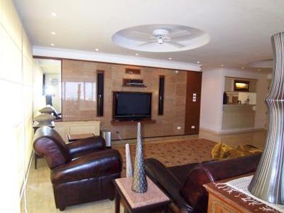 pic Exclusive three bedrooms Condo