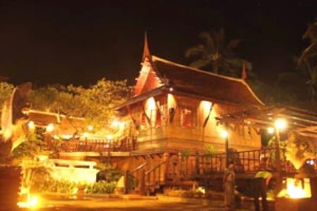 pic Harrys Bungalows and Restaurant 