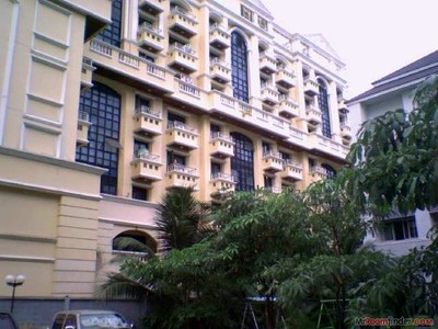 pic Silom Terrace