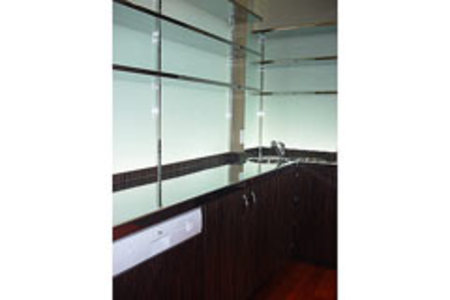 pic This spacious 2 bedroom unit