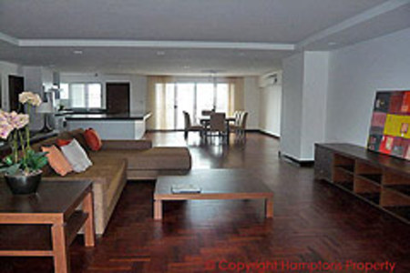 pic A totally refurbished 3 bedroom unit
