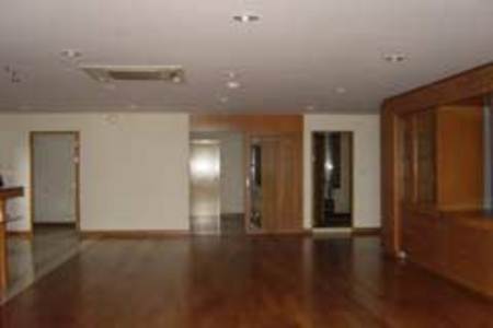 pic Spacious 3 bedroom condo