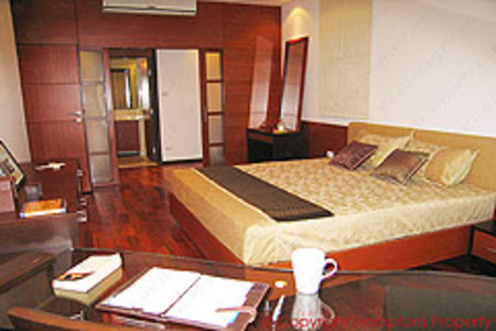 pic Stunning 2 bedroom + 2 bathroom flat 