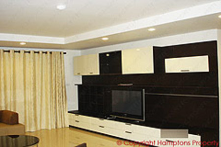 pic Well presented 3 bedroom unit i