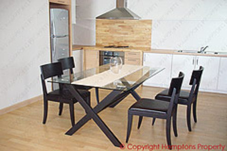 pic Modern and spacious 2 bedroom unit 