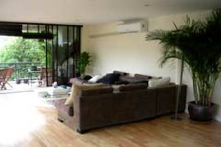 pic Beautifully furnished 2 bedroom unit