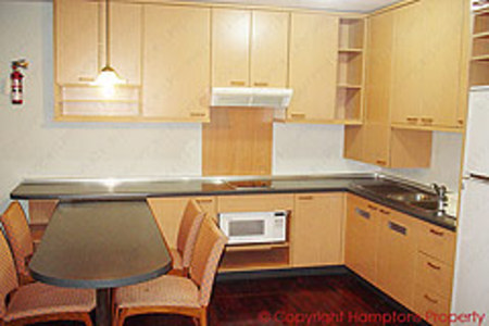 pic Excellent value 2 bedroom unit