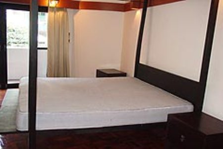 pic Elegantly furnished spacious 3 bedroom