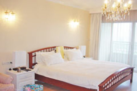 pic A hugely spacious 2 bedroom unit 