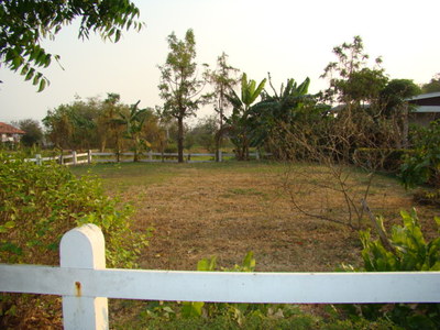 pic  100+  Wah Building Plot 80 M From Beach