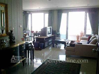 pic The Brand-New Condo faces River view