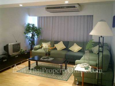 pic Modestly decorated with wooden furniture