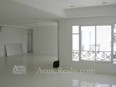 pic 3 bedrooms, 4 bathrooms size 190 sqm