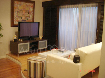 pic Fully furnished condo  