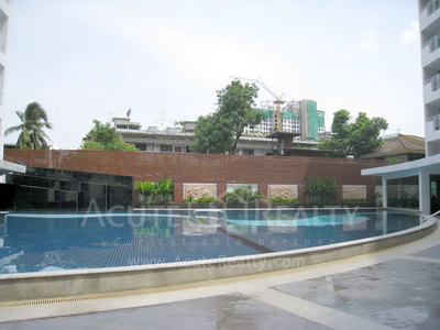 pic Hot Brand New Condo Phaholyotin!!! 