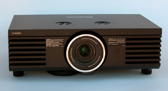 pic Panasonic PT-AE2000U