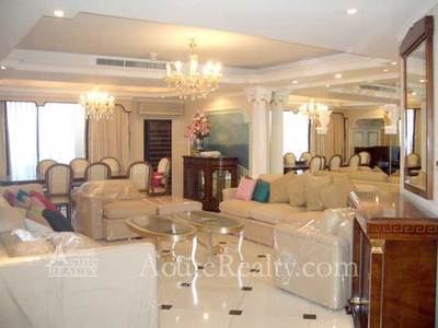 pic Luxury condo on Asoke Sukhumvit rd