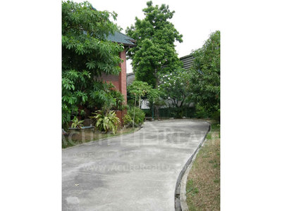 pic House for sale 3 bedrooms 2 bathrooms 