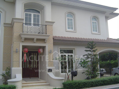pic Luxuary house for sell in crystal park