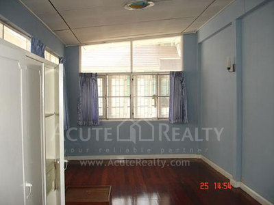 pic House for sale Partly furnished