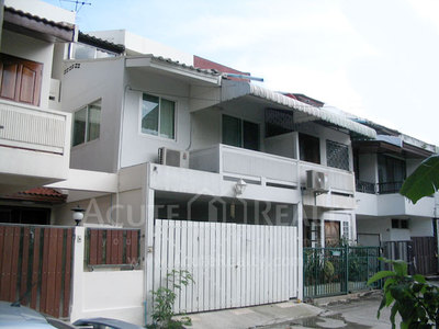 pic Townhouse for sell 3 storeys house