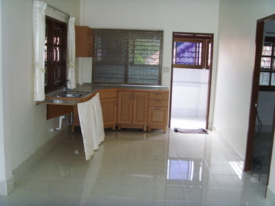 pic Conveniently located 2 Bedroom House