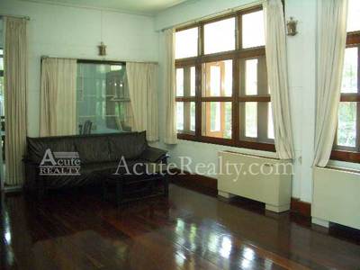 pic For sale House in middle Sukhumvit
