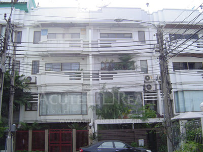 pic Townhouse for sale Partly furnished