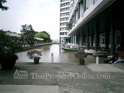 pic Townhouse near river in Tridhos City 