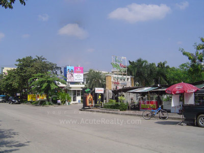 pic Land for sale 1 rai located in Ekamai 