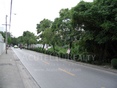 pic Land for sale in Changwattana 3 Rai 