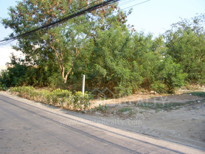 pic Land for sale !!! locate in Ladprao 