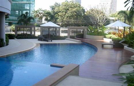 pic Luxury Bangkok apartment building