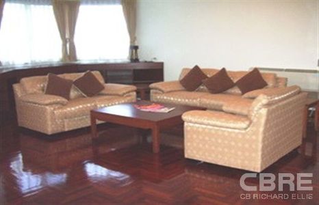 pic Newly renovated Bangkok apartment  